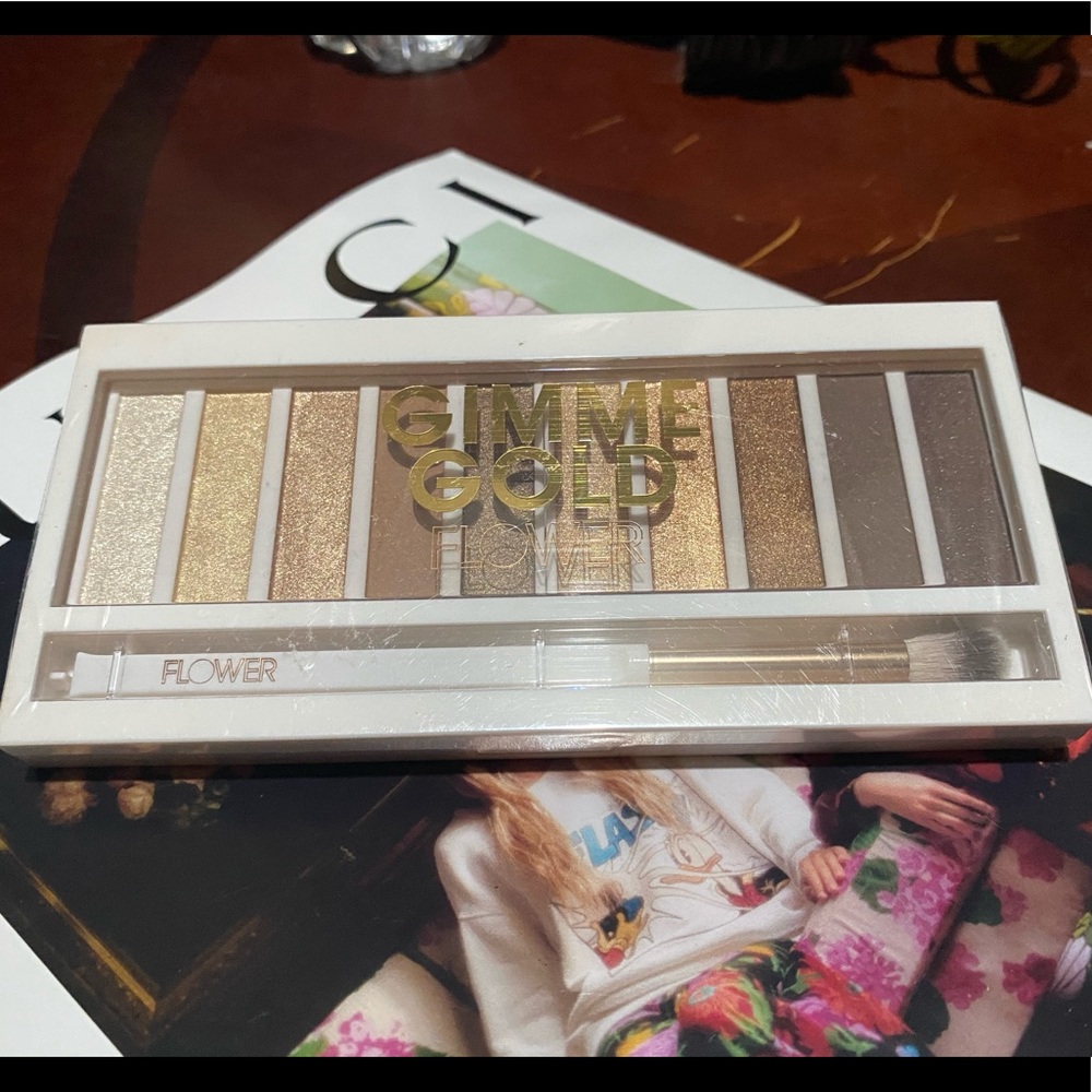 Nip flower smoke show eyeshadow palette